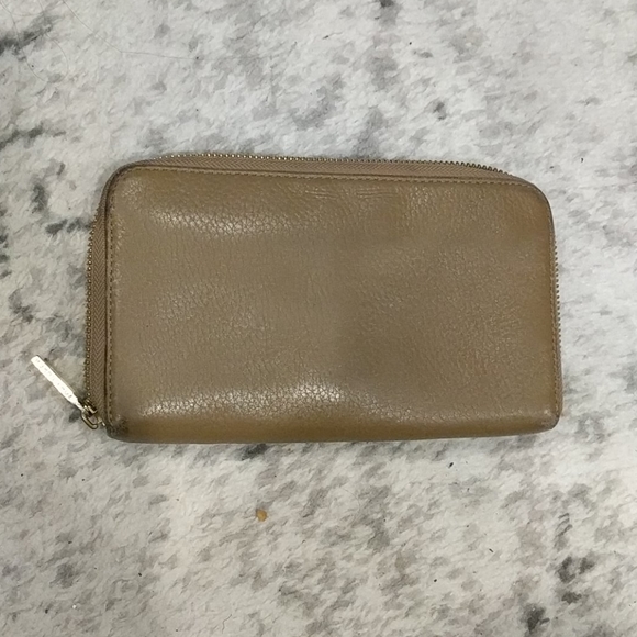 Tory Burch genuine leather full zip wallet - Picture 3 of 9